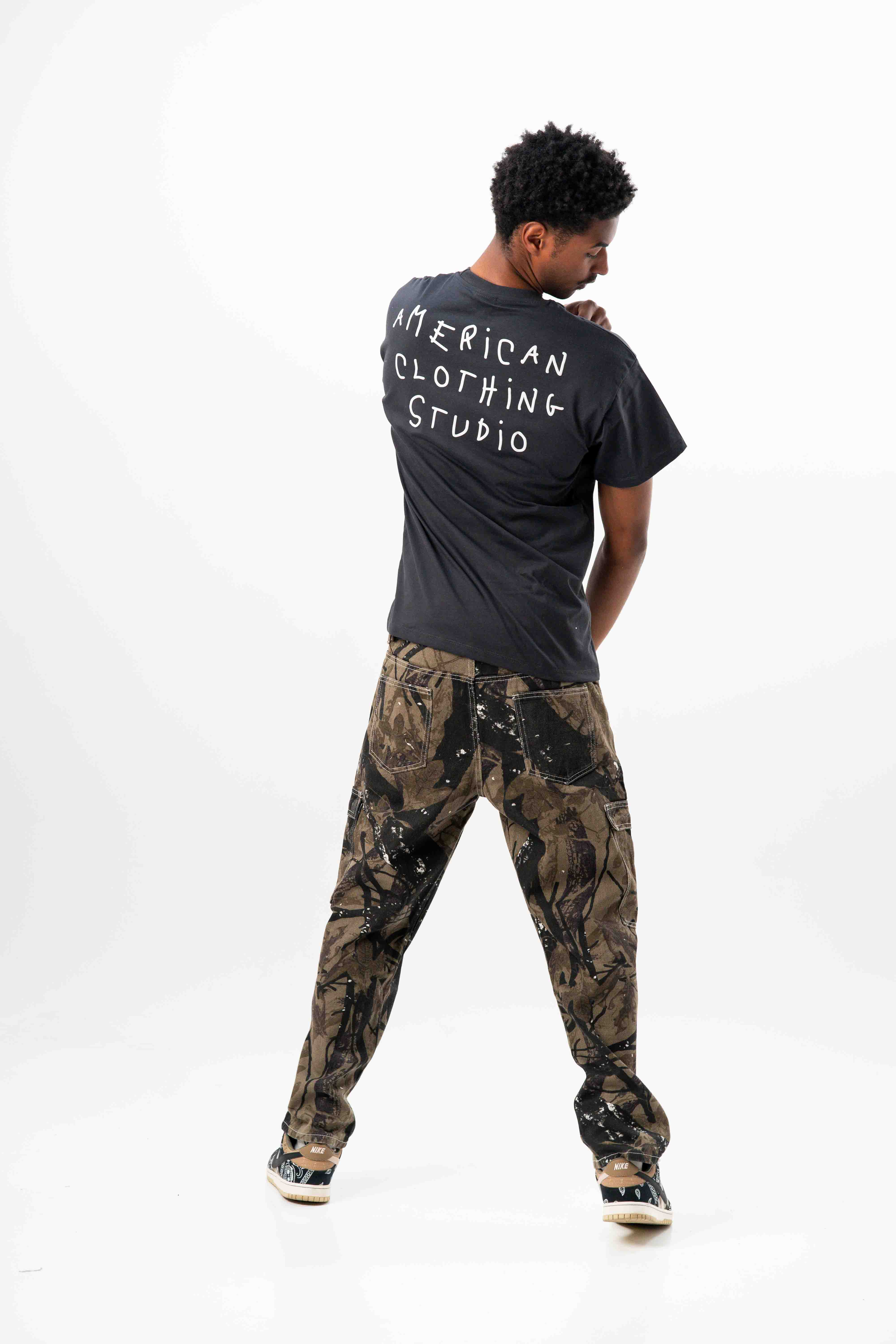 AMERICAN CLOTHING STUDIO - T-SHIRT HANGOVER LOGO - PIOMBO
